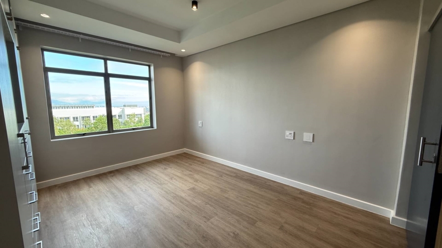 2 Bedroom Property for Sale in Plattekloof Western Cape